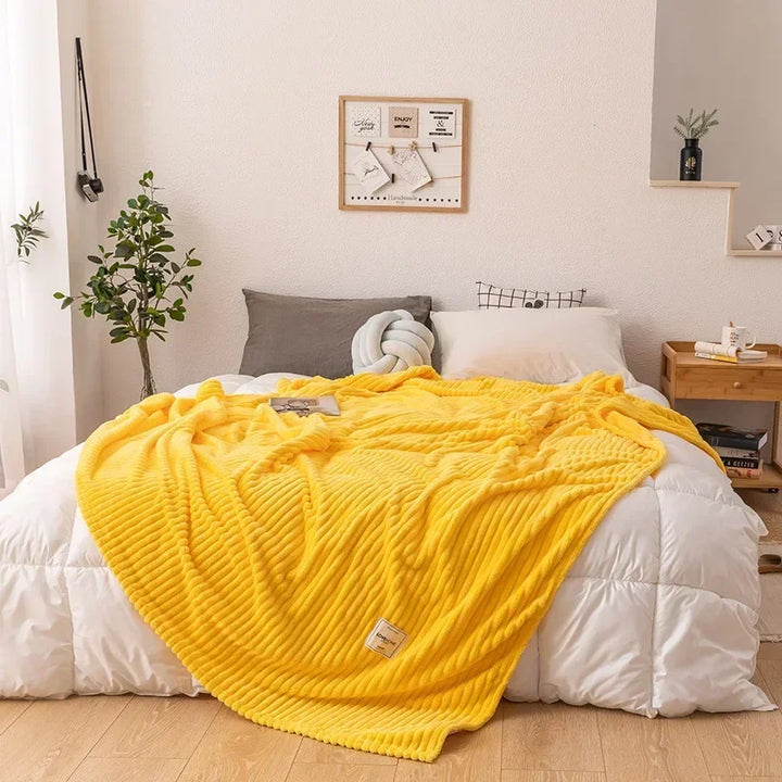 LuxeFleece – Warm Flannel Throw Blanket
