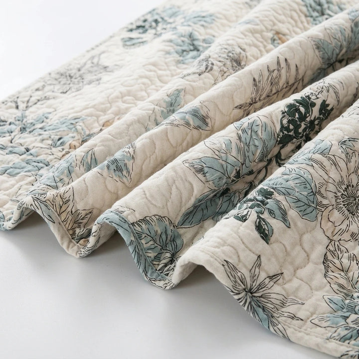 Floral Cotton Quilted Coverlet Set — Reversible Pastoral Bedspread with Pillow Shams