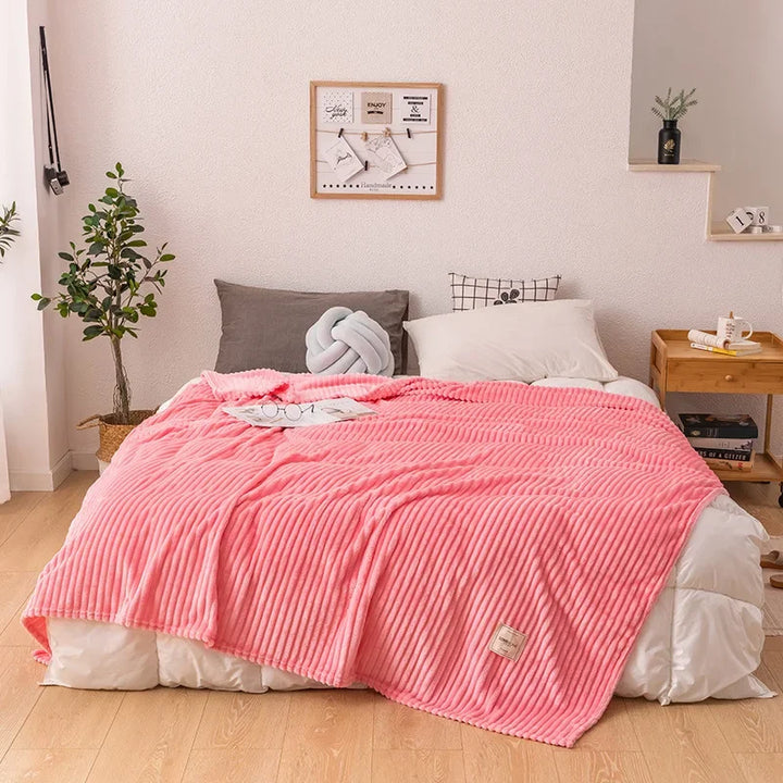 LuxeFleece – Warm Flannel Throw Blanket