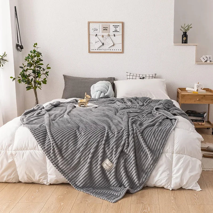 LuxeFleece – Warm Flannel Throw Blanket