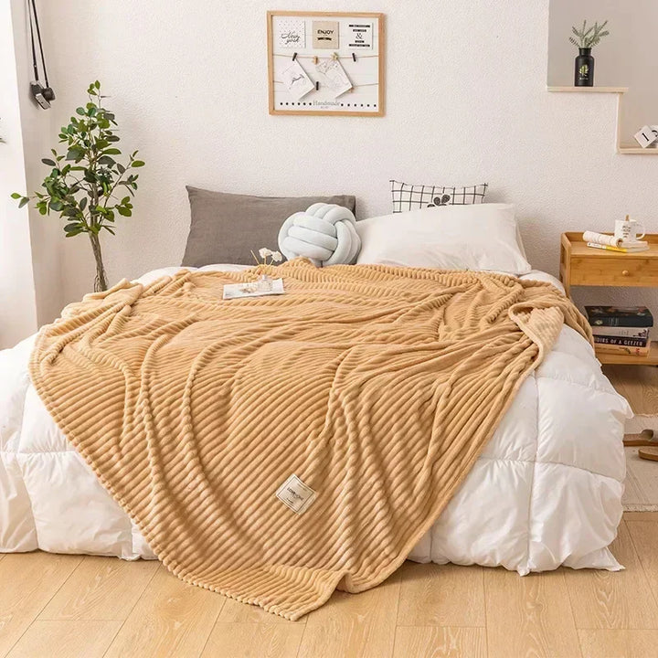 LuxeFleece – Warm Flannel Throw Blanket