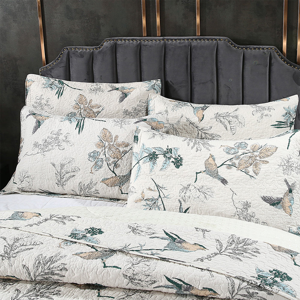 Reversible floral bedspread coverlet detail