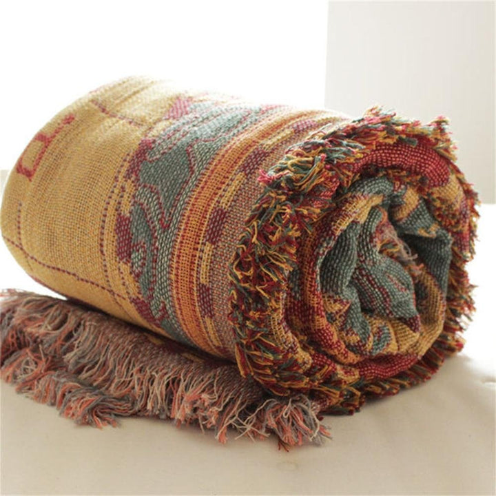AtlasDream – Luxury Cotton Throw with Vintage World Map Design