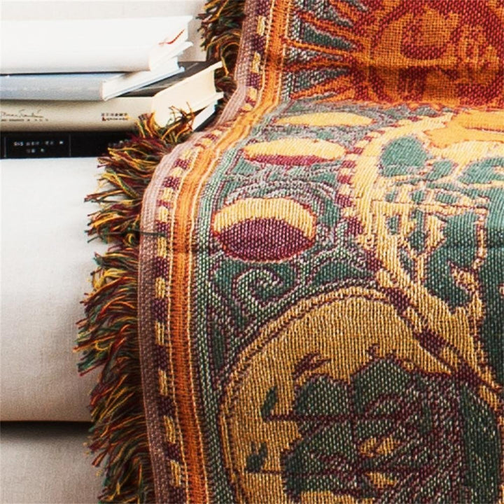 AtlasDream – Luxury Cotton Throw with Vintage World Map Design