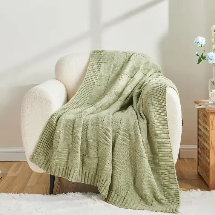 LunaWeave – Luxury Knitted Throw Blanket
