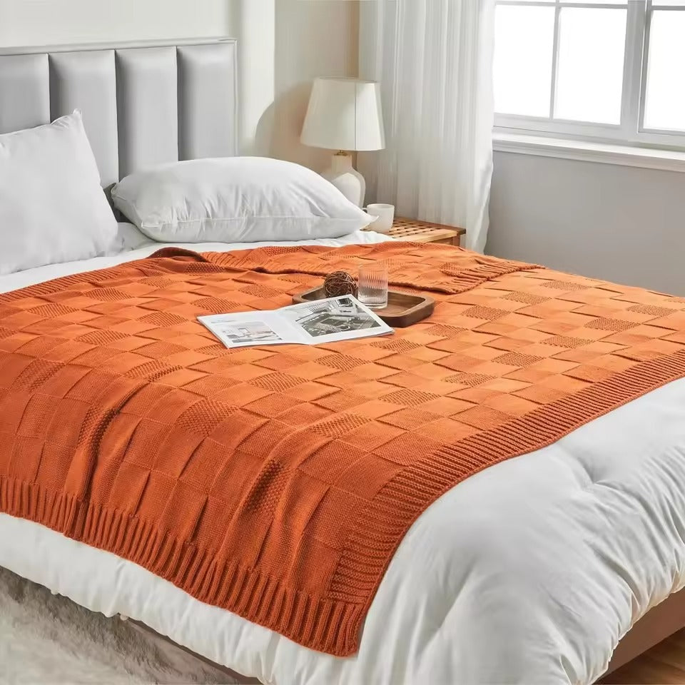 LunaWeave – Luxury Knitted Throw Blanket