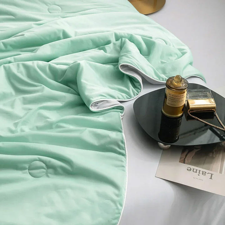 CoolBreeze – Luxury Breathable Cooling Blanket