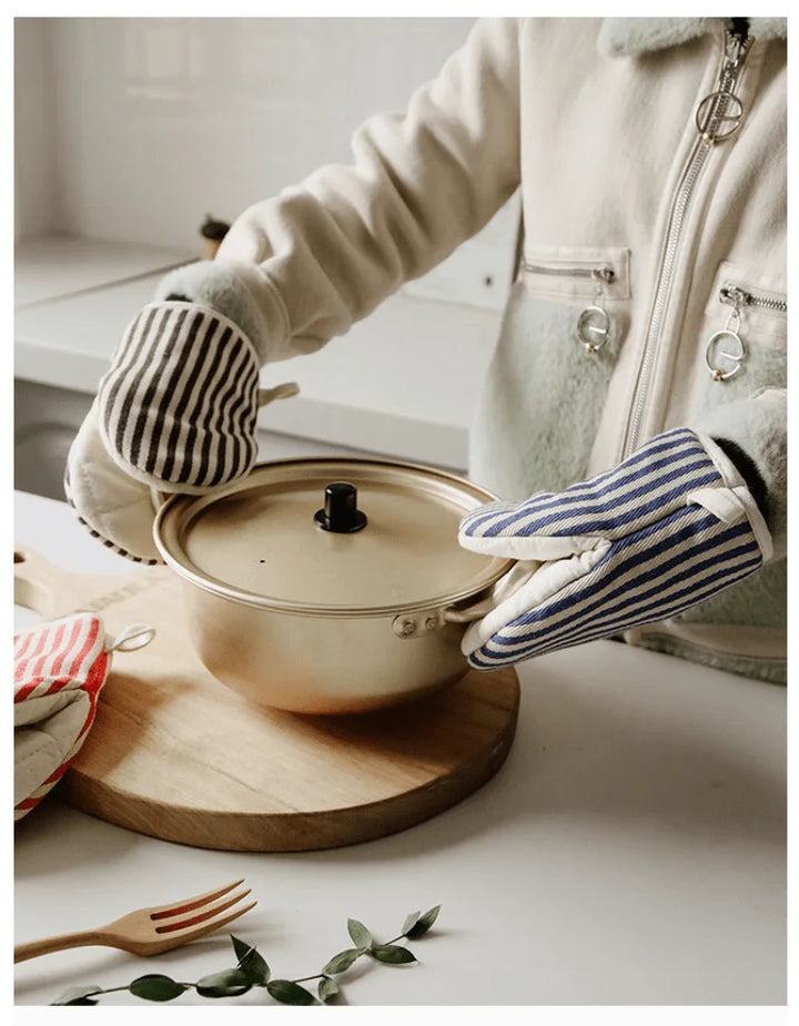 Heat-Resistant Oven Mitt — Striped Non-Slip Kitchen Glove, Anti-Scald Pot Holder