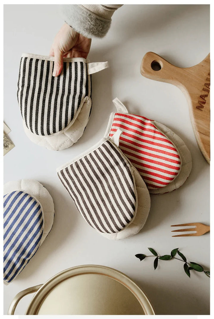 Heat-Resistant Oven Mitt — Striped Non-Slip Kitchen Glove, Anti-Scald Pot Holder