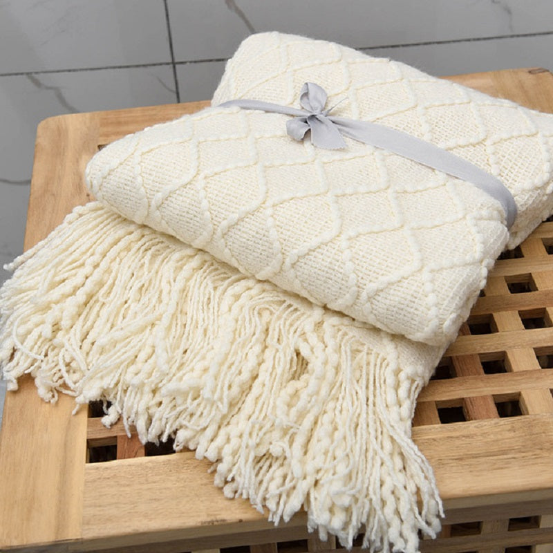 LumiWeave – Luxury Knitted Throw Blanket
